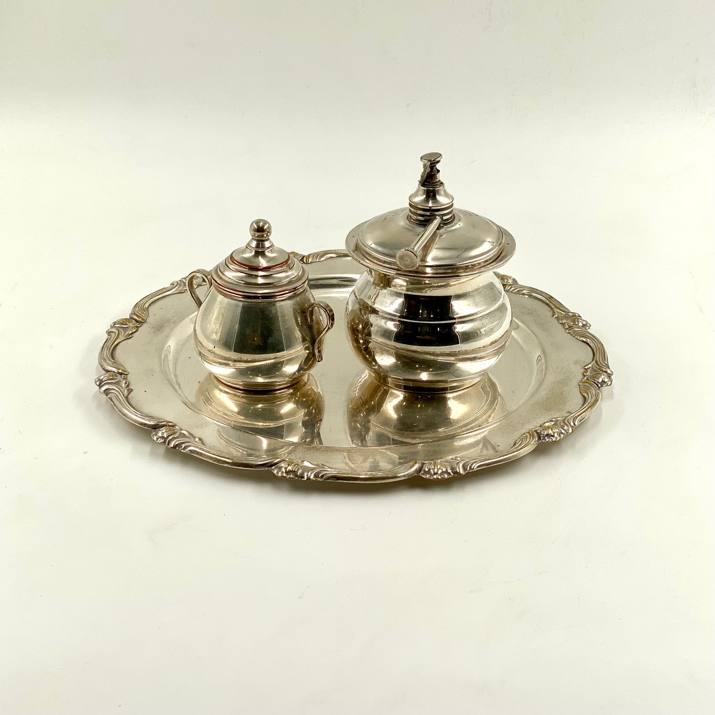 SET DE F. B. ROGERS SILVER CO.