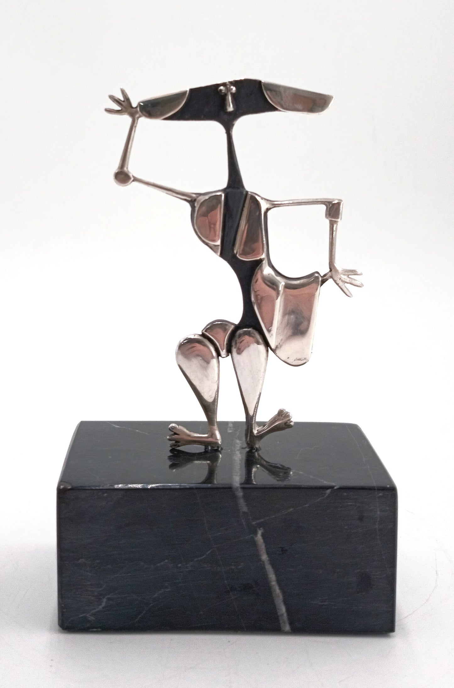 L80. OSWALDO VIGAS